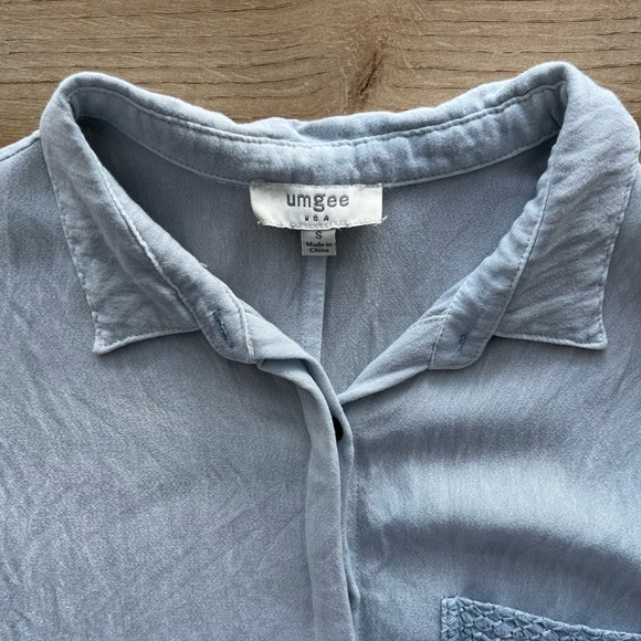 Umgee Acid-wash Button Down/Up with pocket & side details - Size S - Picture 15 of 15